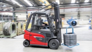 ELEMENTOS DE ADAPTACIÓN DE LAS CABINAS DE LAS CARRETILLAS